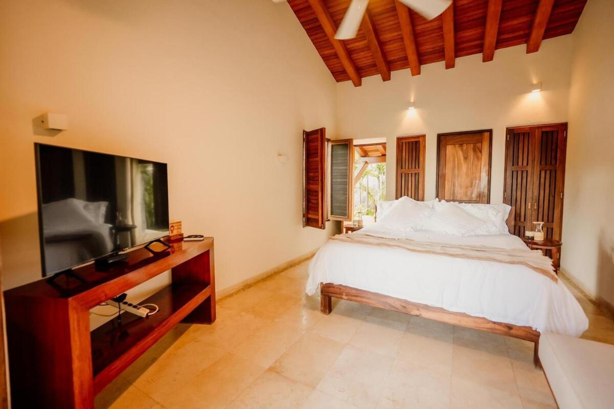 Dream Villa With Private Beach And Catering Zihuatanejo Exterior photo